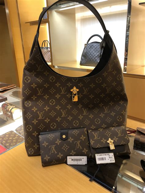 louis vuitton paris purse price